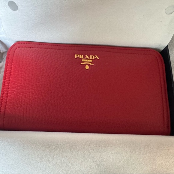 Prada Red Saffiano Leather Zip Around Wallet. Box and card included! - Picture 1 of 12